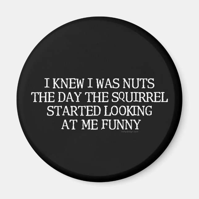 Imán Sabía Que Era Una Nuez. (Frente)