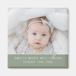 Imán Sage Green Fun Script Hello Baby Magnet