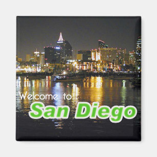 Imán San Diego en la noche
