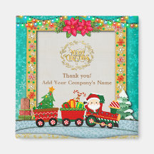 Santa Claus en tren con regalos y árbol de Navidad