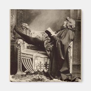 Imán Sarah Bernhardt (1844-1923) como Hamlet en el 1899