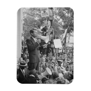 Imán Senador Robert Kennedy haciendo campaña para presi