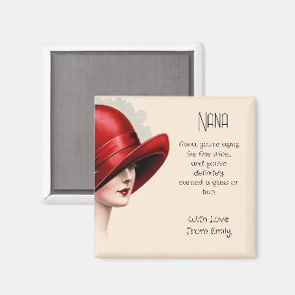 Imán Señora del Art Deco con el gorra rojo