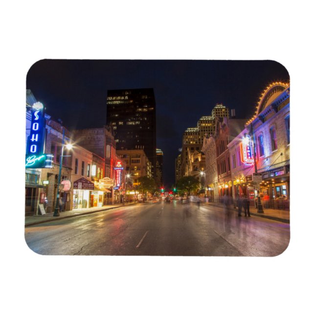 Imán Sexta Calle En Dusk, En El Centro De Austin, Texas (Horizontal)