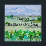 Imán Shamrock del Día de San Patricio<br><div class="desc">Celebra el Día de San Patricio con este imán atractivo. Manténgalo o dalo como regalo. Está impreso con un paisaje irlandés de shamrock que se toma de una de mis piezas originales de arte textil. Cambie las palabras como desee personalizarlas. ¡Feliz Día de San Patricio!</div>