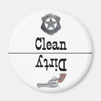 Imán Sheriff and Outlaw Clean Dirty Dish Magnet