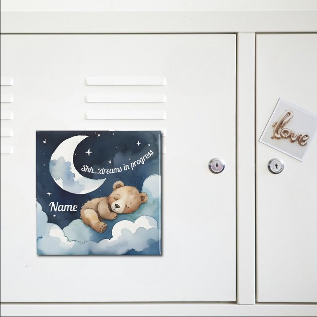 Imán Shh... Sueños en progreso de oso durmiente (Subido por el creador)