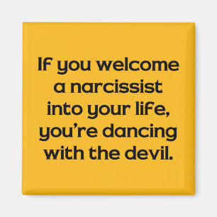 Imán Si usted acoge con satisfacción a un Narcissist e