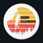 Imán Silueta de escalada de rock vintage retro escalado<br><div class="desc">El diseño de escalada de roca vintage a partir de los diseños es perfecto para escaladores de roca que adoran la escalada de roca retro. O dar a este diseño de escalada en roca interior de Vintage un regalo perfecto de cumpleaños o Navidades para tu amigo de escalada en roca....</div>