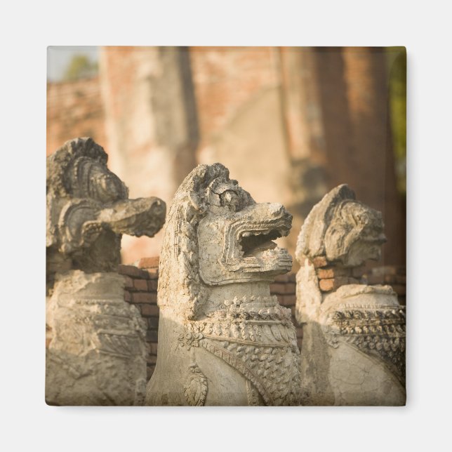 Imán Singhat Wat Thammikarat (Frente)