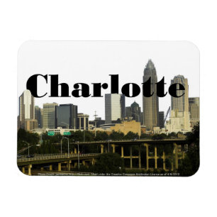 Imán Skyline de Charlotte NC con Charlotte en el cielo