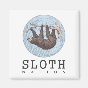 Imán Sloth on Tree and Globe with Sloth Nation Textos