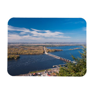 Imán Sobre río Mississippi y represa en Alma
