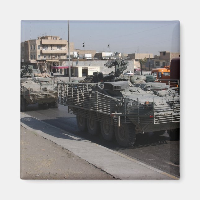 Imán soldados patrullando (Frente)