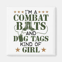 Soy una especie de Chica de botes de combate y eti