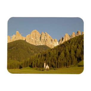 Imán St Giovanni, Val di Funes, Dolomitas, Italia