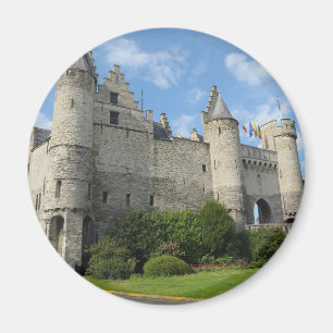Imán steencastle no es una palabra en inglés, parece se