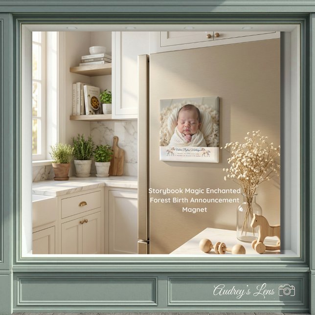 Imán Storybook Magic Enchanted Forest Birth Announcemen (Storybook Magic Enchanted Forest Birth Announcement Magnet)