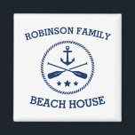 Imán Su familia Beach House Anchor Oars Stars<br><div class="desc">Elegante Refrigerador Magnet con su casa de playa personalizada,  casa de lago,  nombre familiar u otro texto con un ancla de un barco náutico personalizado,  remos cruzados y estrellas en azul marino sobre blanco o elegir los colores de fondo para la decoración.</div>
