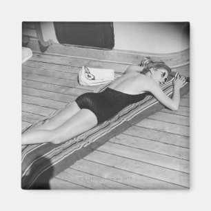 Imán Sun Tanning Woman