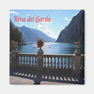 Imán TAA026 RIVA DEL GARDA - Vista del lago - Italia -
