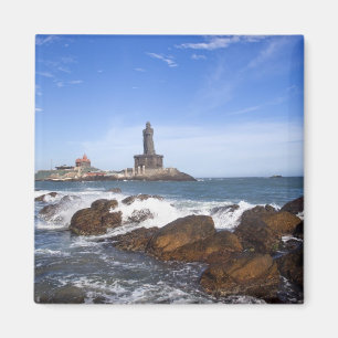 Imán Tamil Nadu de la estatua el   de Thiruvalluvar del