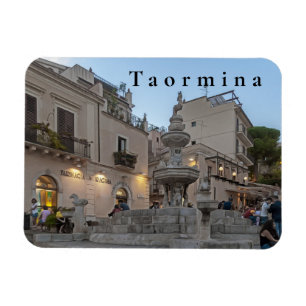 Imán Taormina. 18.