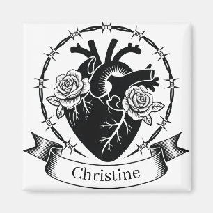 Imán Tatuaje de Corazón Anatómico: Diseño en Blanco y N
