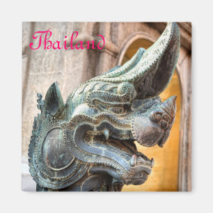 Imán Templo budista en Bangkok, Tailandia