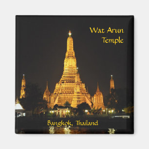Imán Templo de Wat Arun en Bangkok