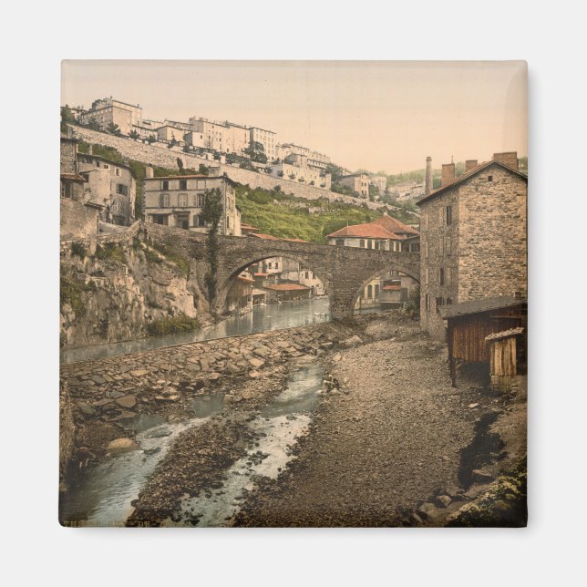 Imán Thiers, Auvergne, Francia (Frente)