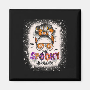 Imán Tie Dye Spooky Grandma Halloween Monster Messy Bun