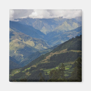Imán Tierras agrícolas y pueblo en el Himalaya