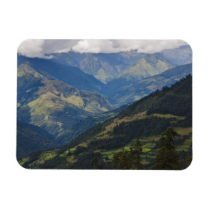 Imán Tierras de cultivo y pueblo en el Himalaya