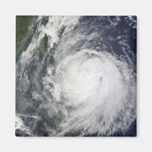 Imán Tifón Lupit de las Filipinas