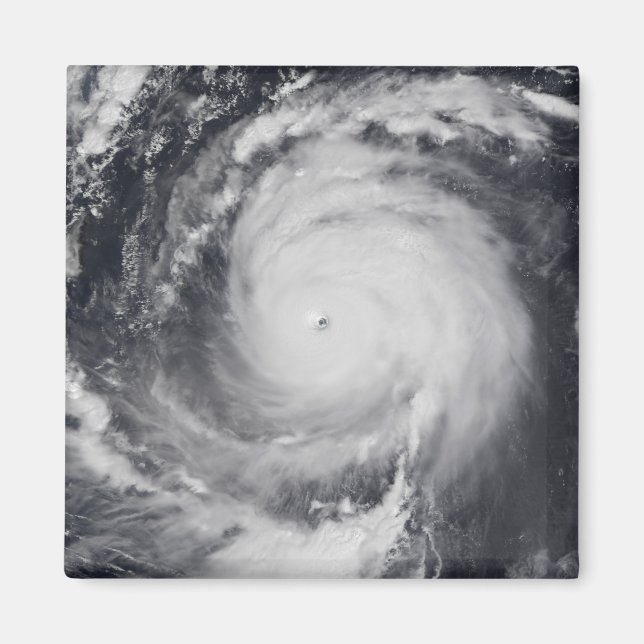 Imán Tifón Maemi en el Océano Pacífico Occidental (Frente)