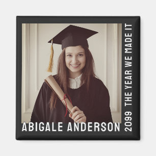 Imán Tipografía blanca y graduación de foto