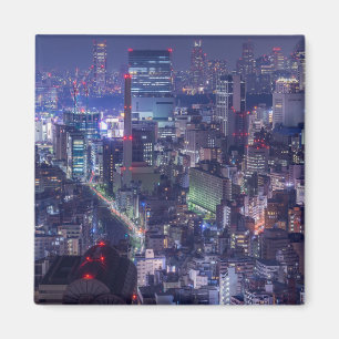 Imán Tokio en la noche