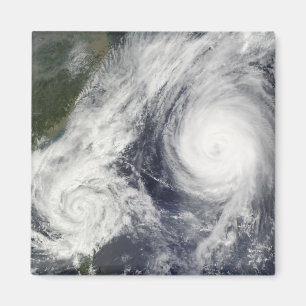 Imán Tormenta tropical Parma y tifón estupendo Melor