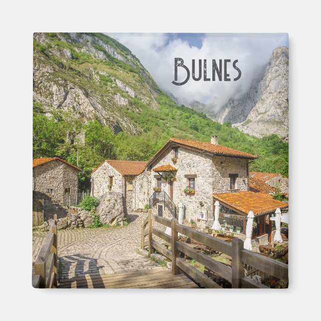 Imán Traditional Stone Houses in Bulnes, Asturias (Frente)