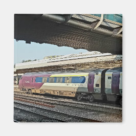 Imán Tren de cimarrones , debajo del puente