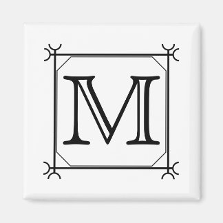 Imán Tu carta. Monograma personalizado. Blanco y negro