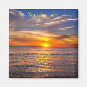 Imán Tu texto aquí al atardecer