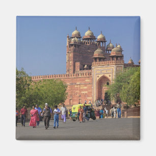 Imán Turistas frente a Fatehpur Sikri, en la