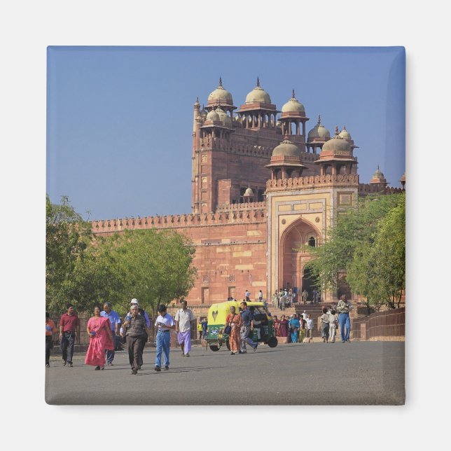 Imán Turistas frente a Fatehpur Sikri, en la (Frente)