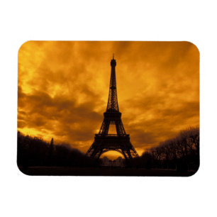 Imán UE, Francia, París.  Torre Eiffel.