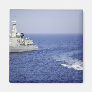 Imán Un equipo portugués de la marina de guerra en un