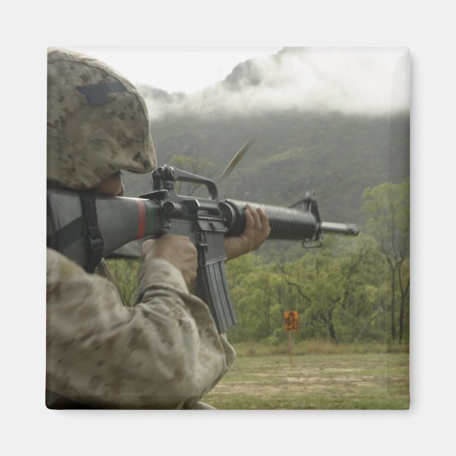 Imán Un marine conduce drills (Frente)