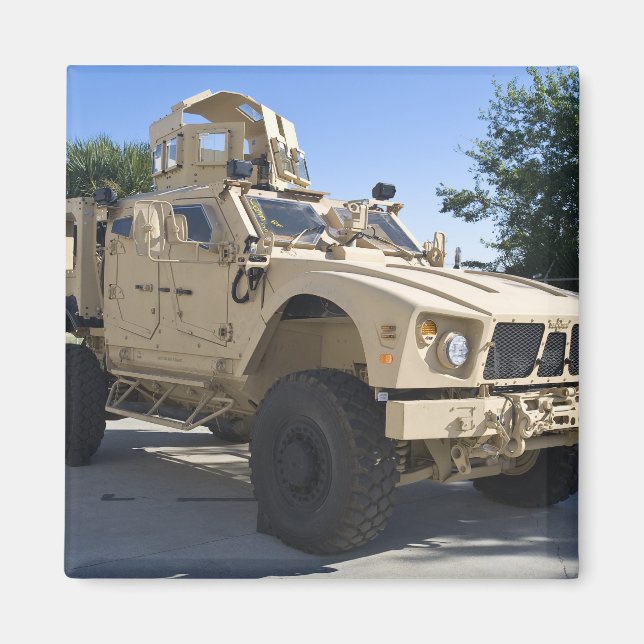 Imán Un Oshkosh M-ATV (Frente)