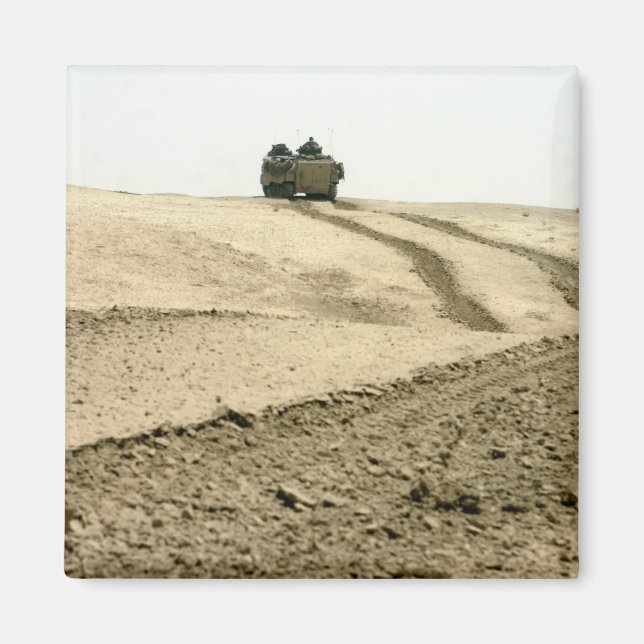 Imán Un vehículo de asalto anfibio (Frente)